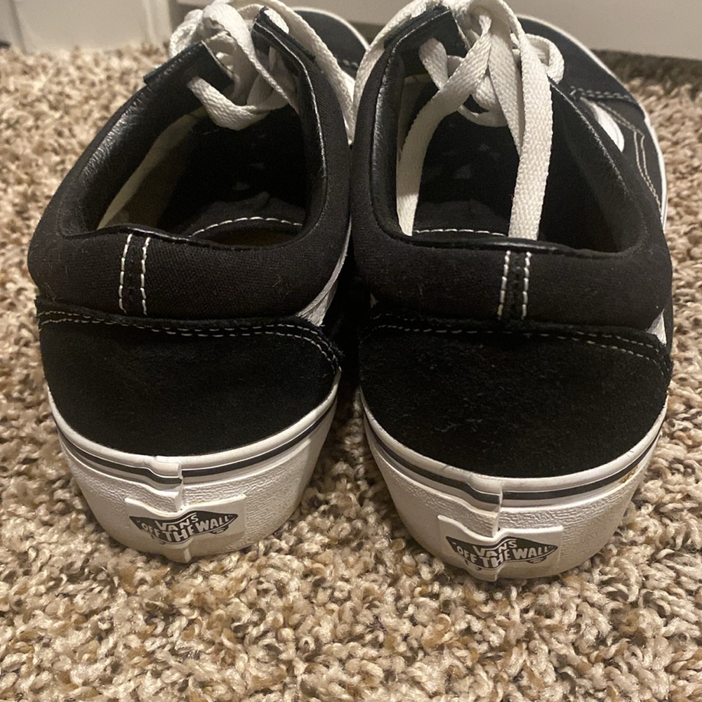 EXCELLENT CONDITION VANS - Picture 3 of 6